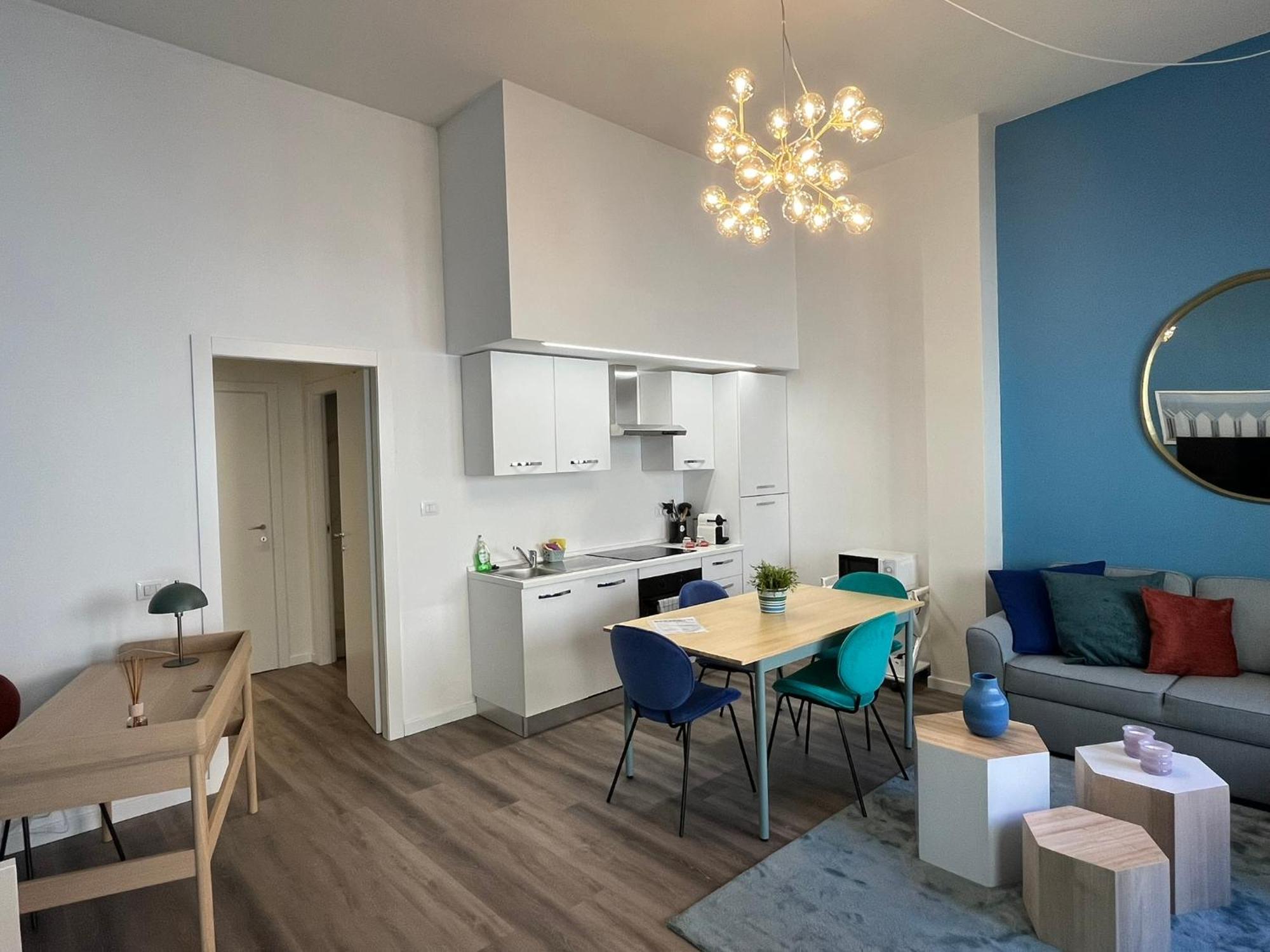 Elegante Bilocale Con Posto Auto Privato Apartment Brescia Exterior photo